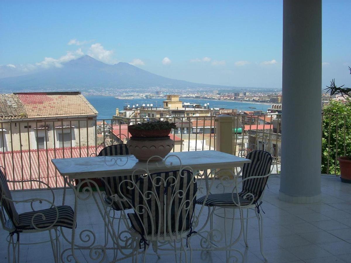 B&B Occhi Di Mare Кастелламмаре-ди-Стабия Экстерьер фото