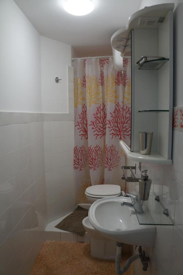 B&B Occhi Di Mare Кастелламмаре-ди-Стабия Экстерьер фото